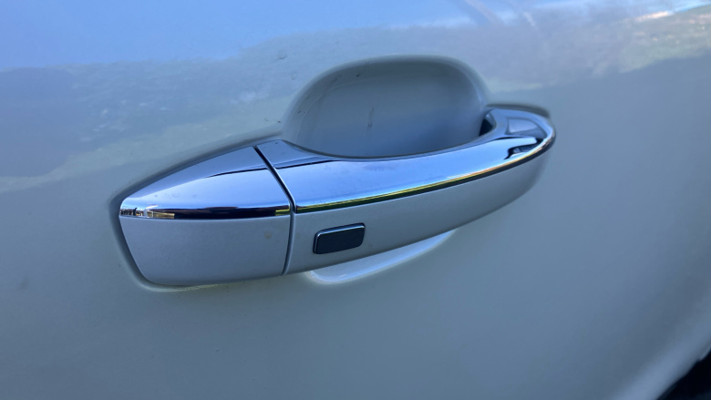 MG HS 1.5 T-GDI Trophy 5dr DCT Petrol Hatchback